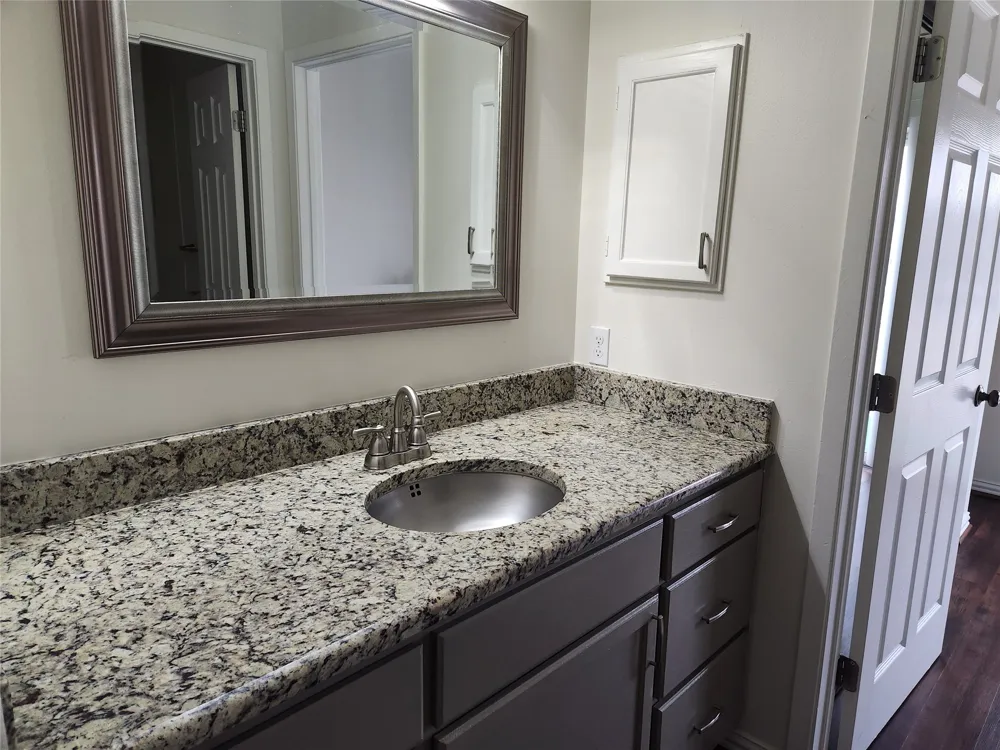 2313 Longview Street #205 Austin, TX 78705