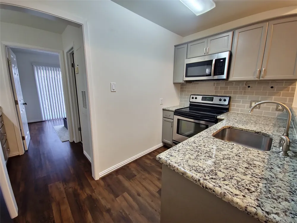2313 Longview Street #205 Austin, TX 78705