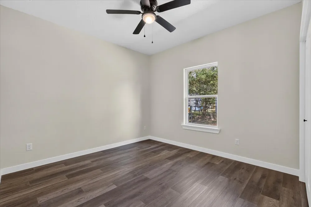 304 Lee Street Smithville, TX 78957