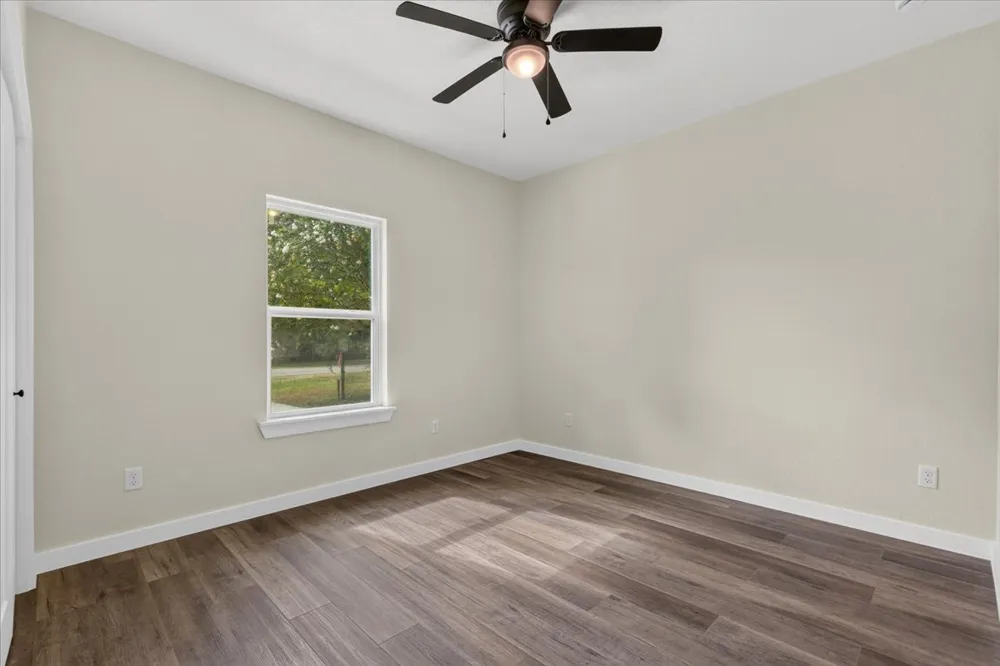 304 Lee Street Smithville, TX 78957