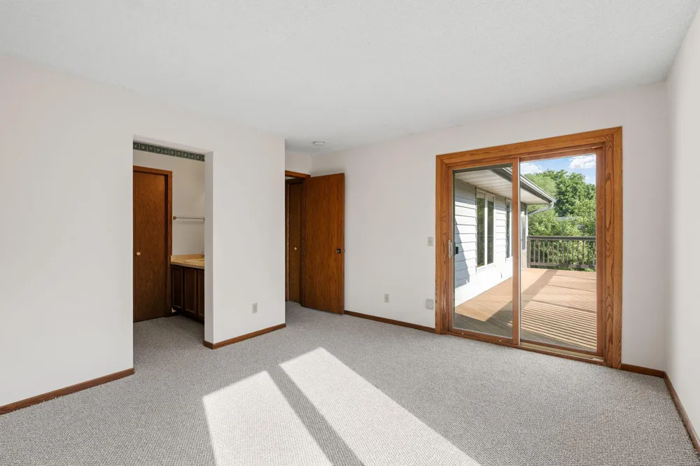 4165 Hilltop Point #204 Eagan, MN 55123