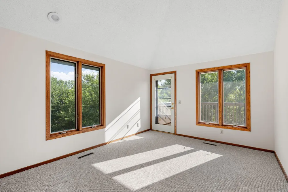 4165 Hilltop Point #204 Eagan, MN 55123