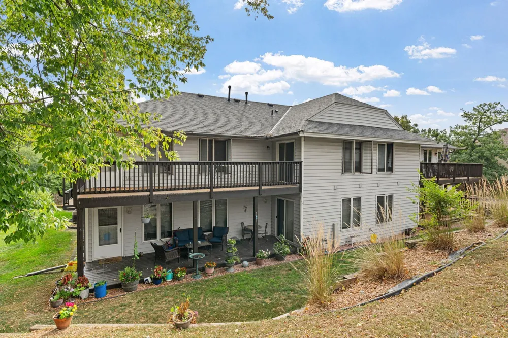4165 Hilltop Point #204 Eagan, MN 55123