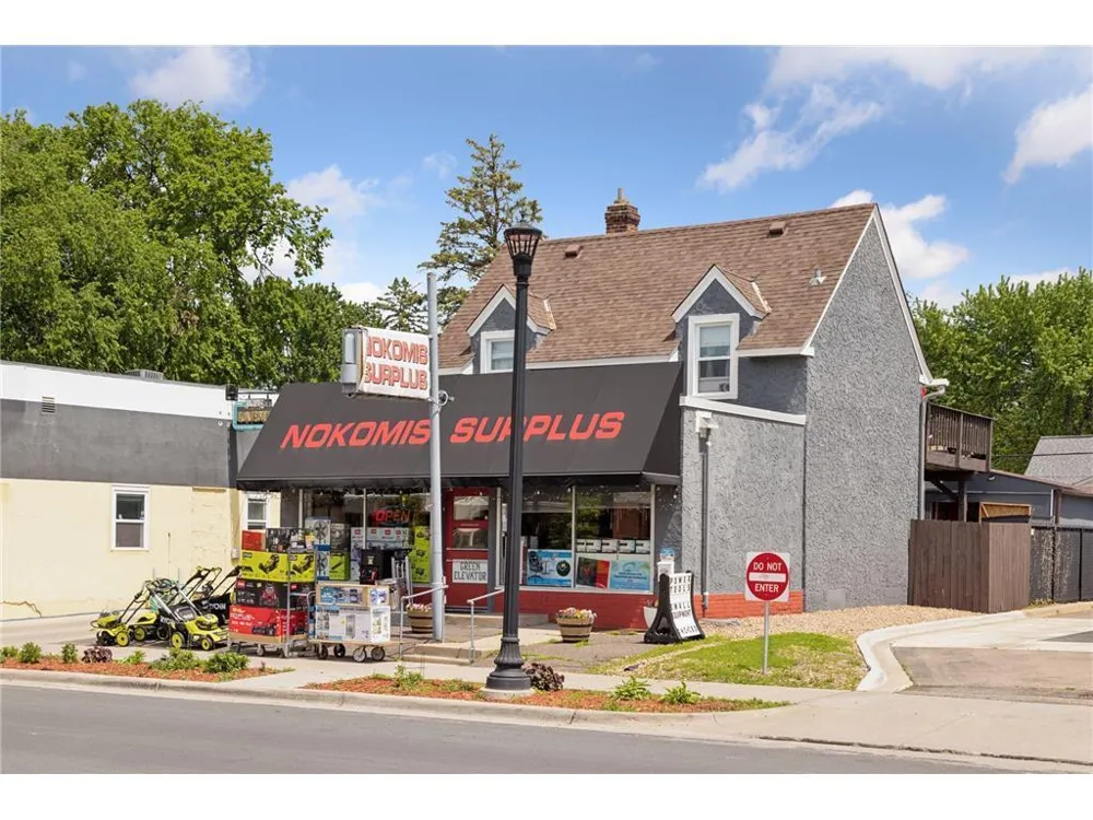 4935 34th Avenue S Minneapolis, MN 55417