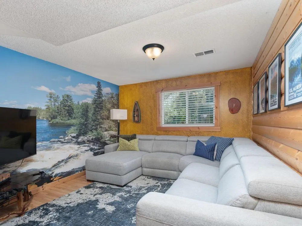 13855 Utica Avenue Savage, MN 55378