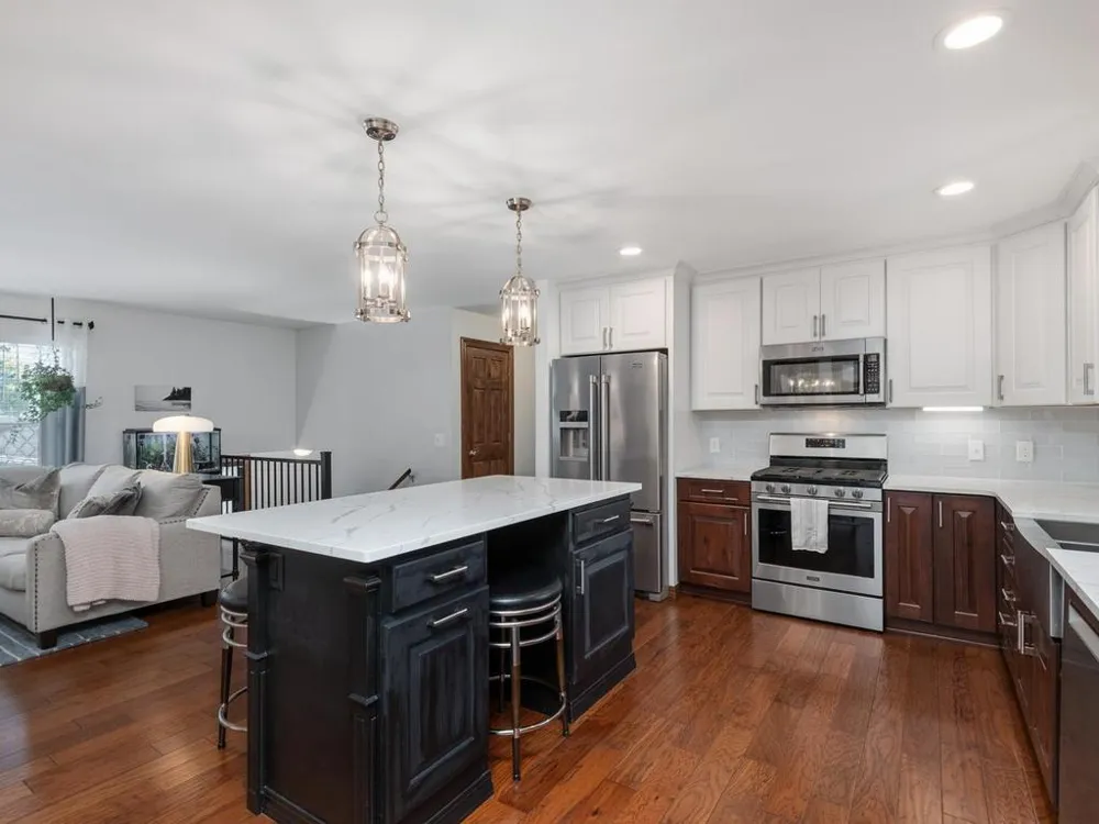 13855 Utica Avenue Savage, MN 55378