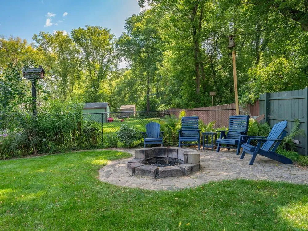 13855 Utica Avenue Savage, MN 55378
