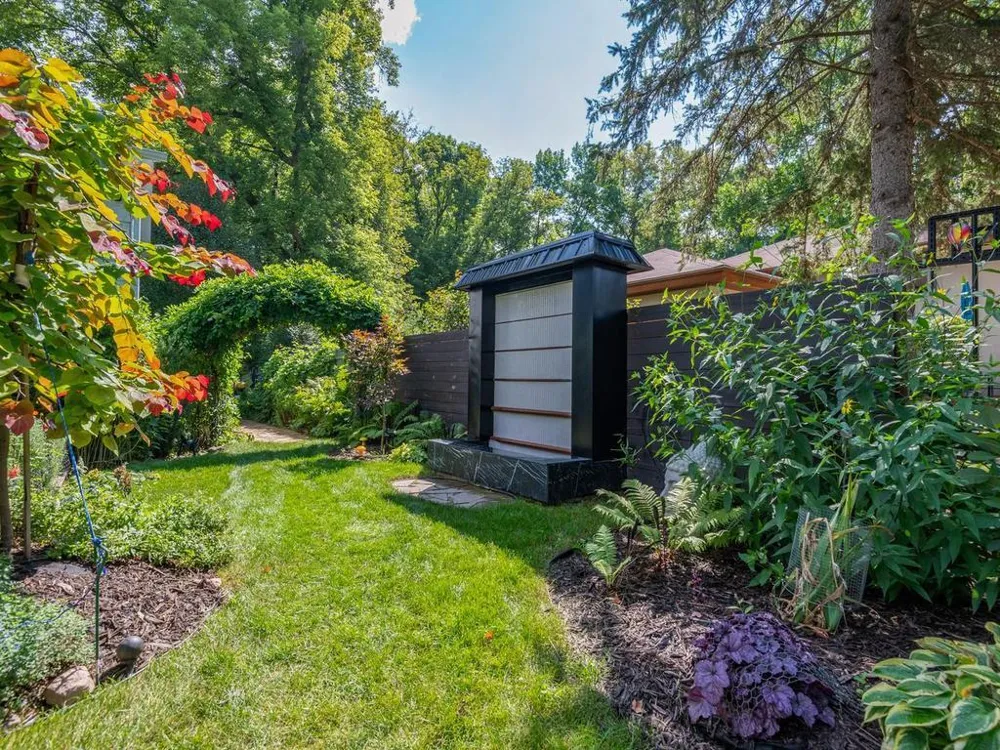 13855 Utica Avenue Savage, MN 55378