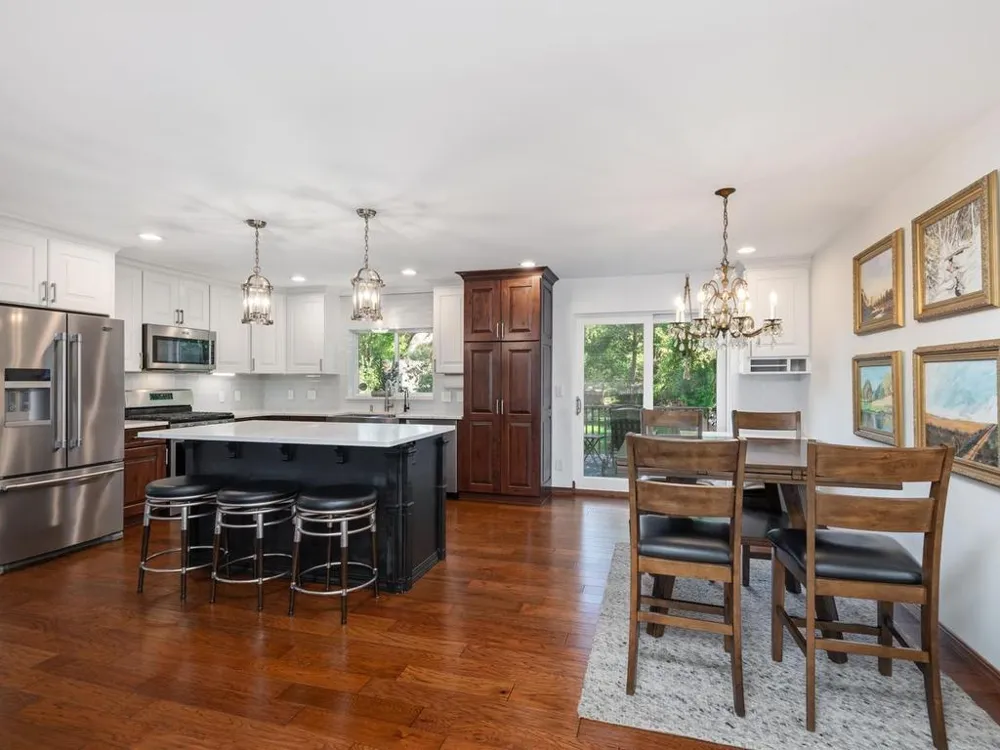 13855 Utica Avenue Savage, MN 55378
