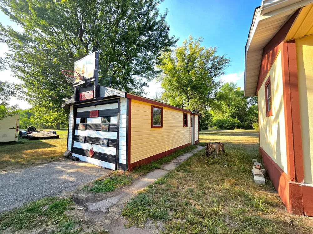 505 Eidem Avenue SE Twin Valley, MN 56584