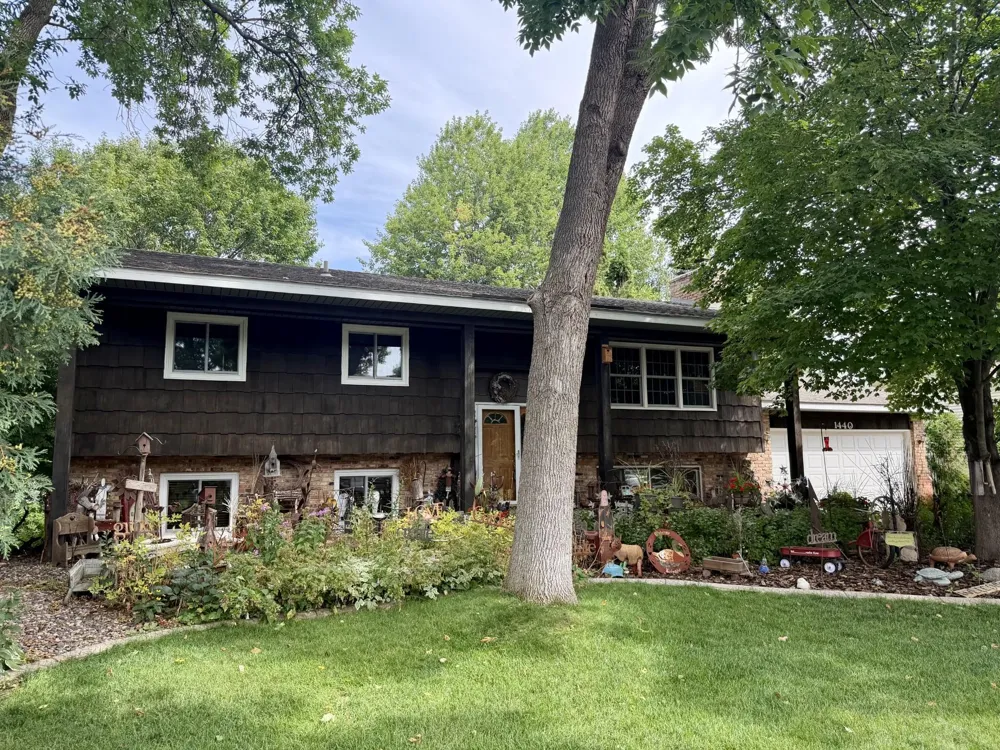 1440 17th Street W Hastings, MN 55033