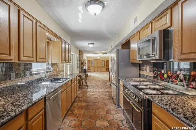 28126 Bonn Mountain St San Antonio, TX 78260