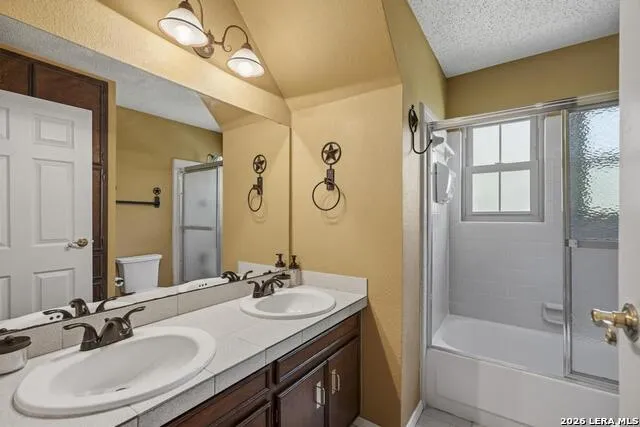 28126 Bonn Mountain St San Antonio, TX 78260