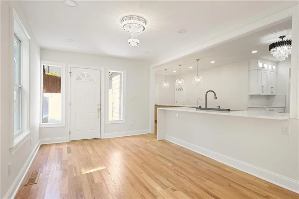 762 Bedford Oaks Drive Marietta, GA 30068