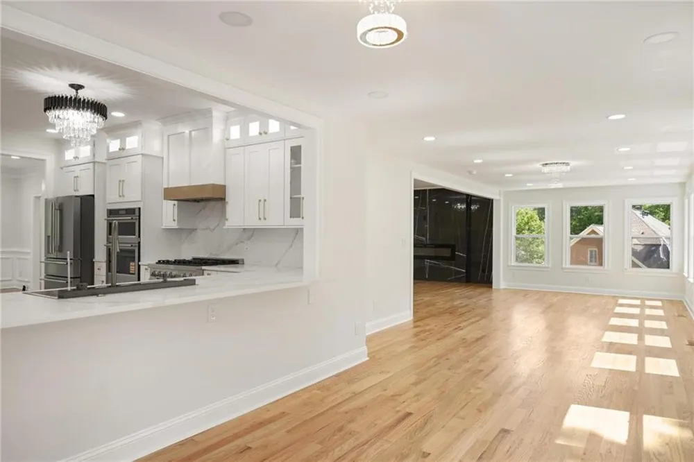 762 Bedford Oaks Drive Marietta, GA 30068