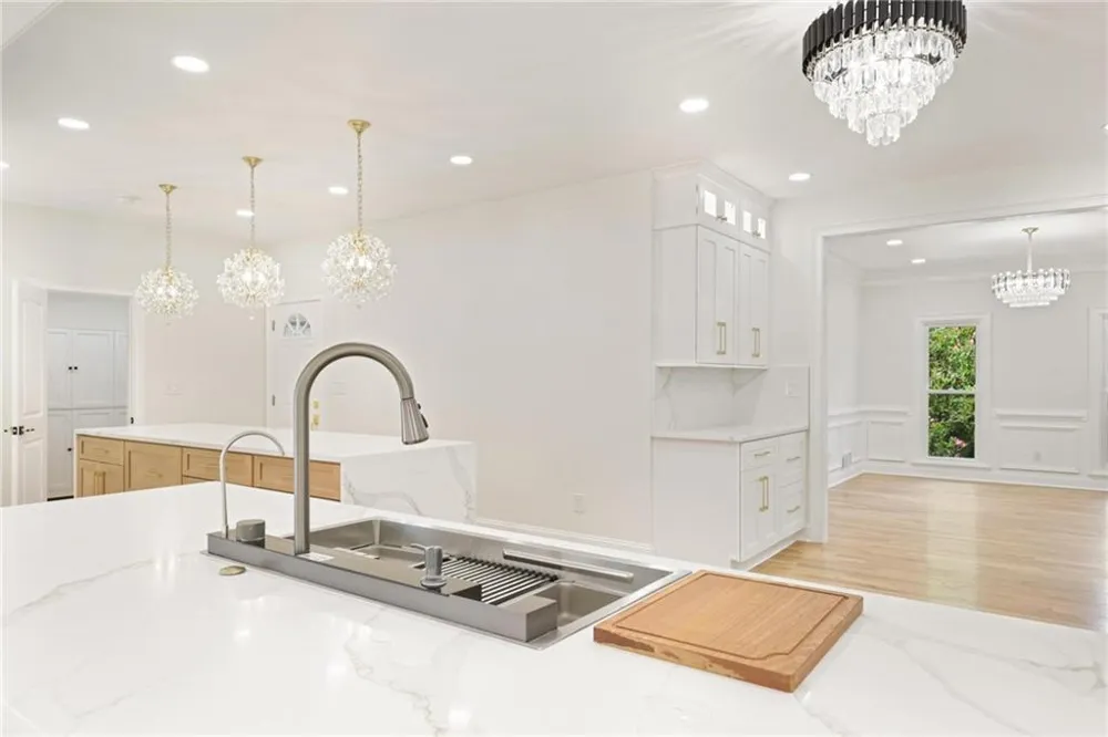 762 Bedford Oaks Drive Marietta, GA 30068