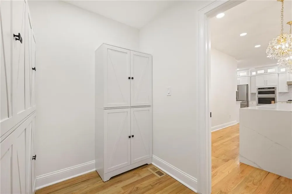 762 Bedford Oaks Drive Marietta, GA 30068
