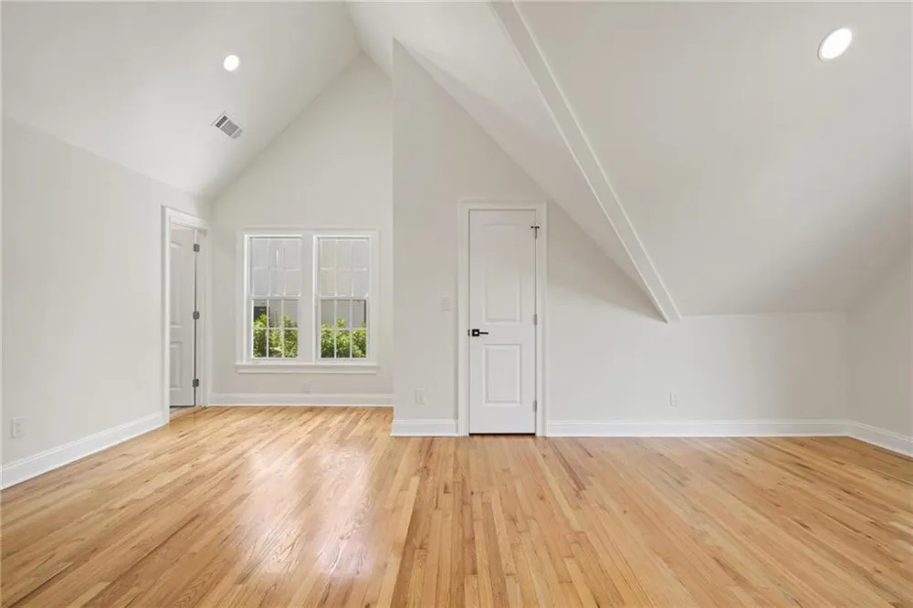 762 Bedford Oaks Drive Marietta, GA 30068