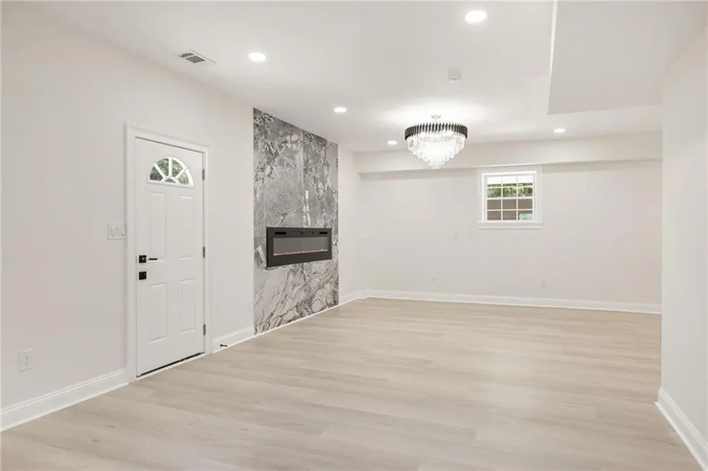 762 Bedford Oaks Drive Marietta, GA 30068