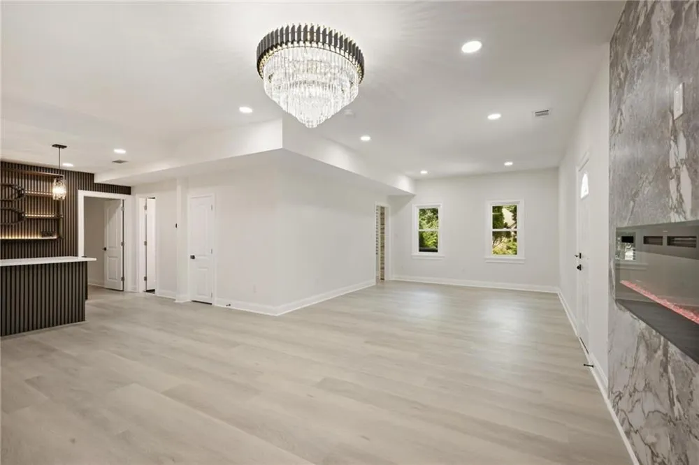 762 Bedford Oaks Drive Marietta, GA 30068