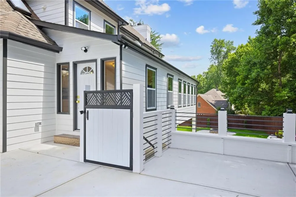 762 Bedford Oaks Drive Marietta, GA 30068