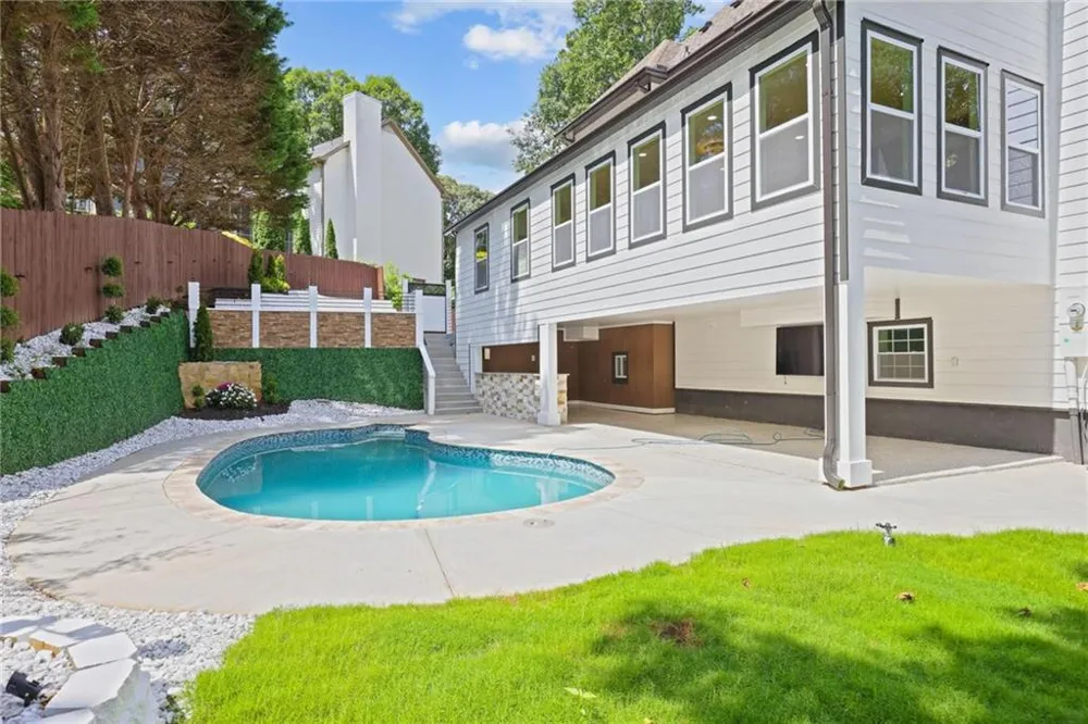 762 Bedford Oaks Drive Marietta, GA 30068