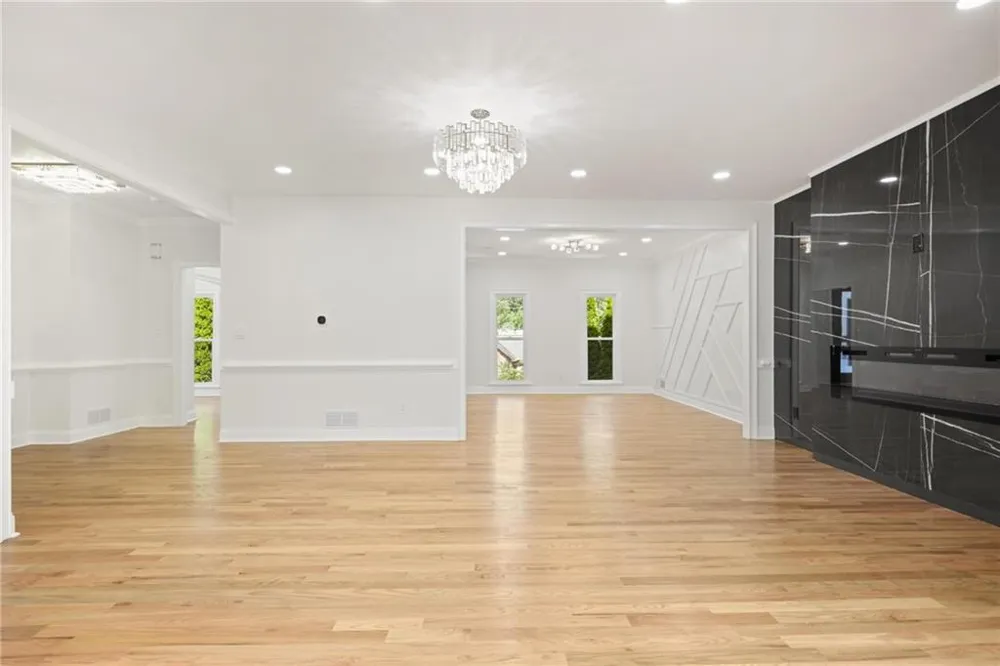 762 Bedford Oaks Drive Marietta, GA 30068