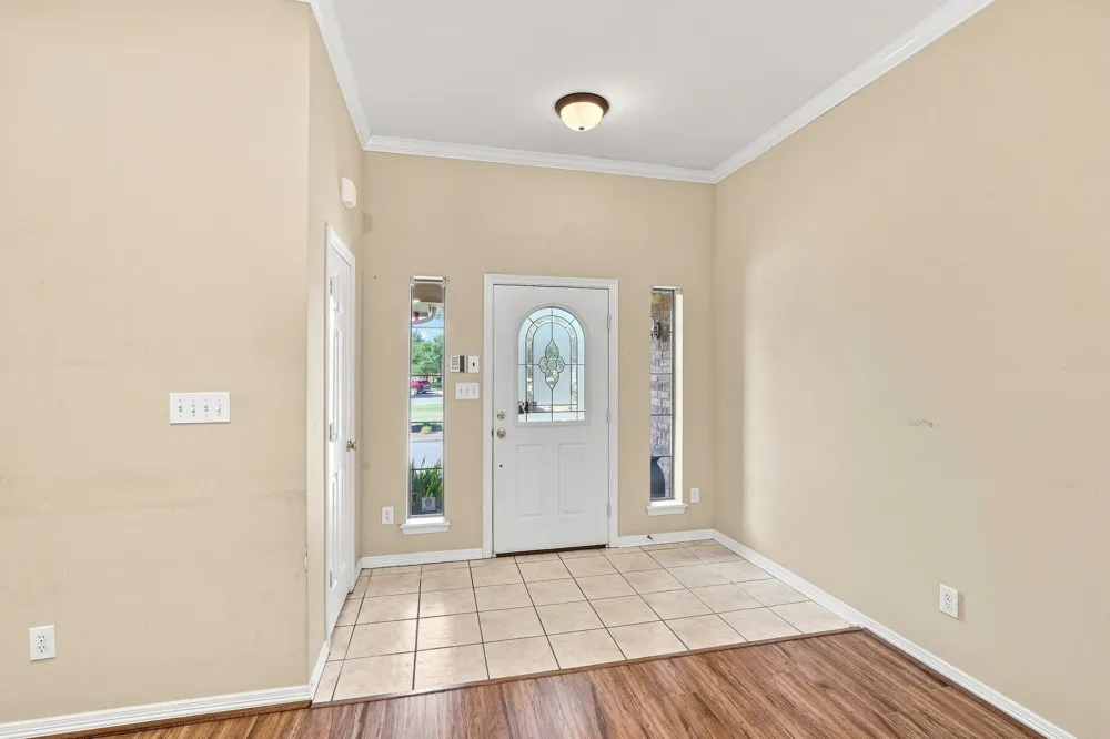925 Cresthill Drive #37B Cedar Hill, TX 75104