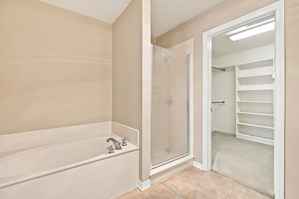 925 Cresthill Drive #37B Cedar Hill, TX 75104