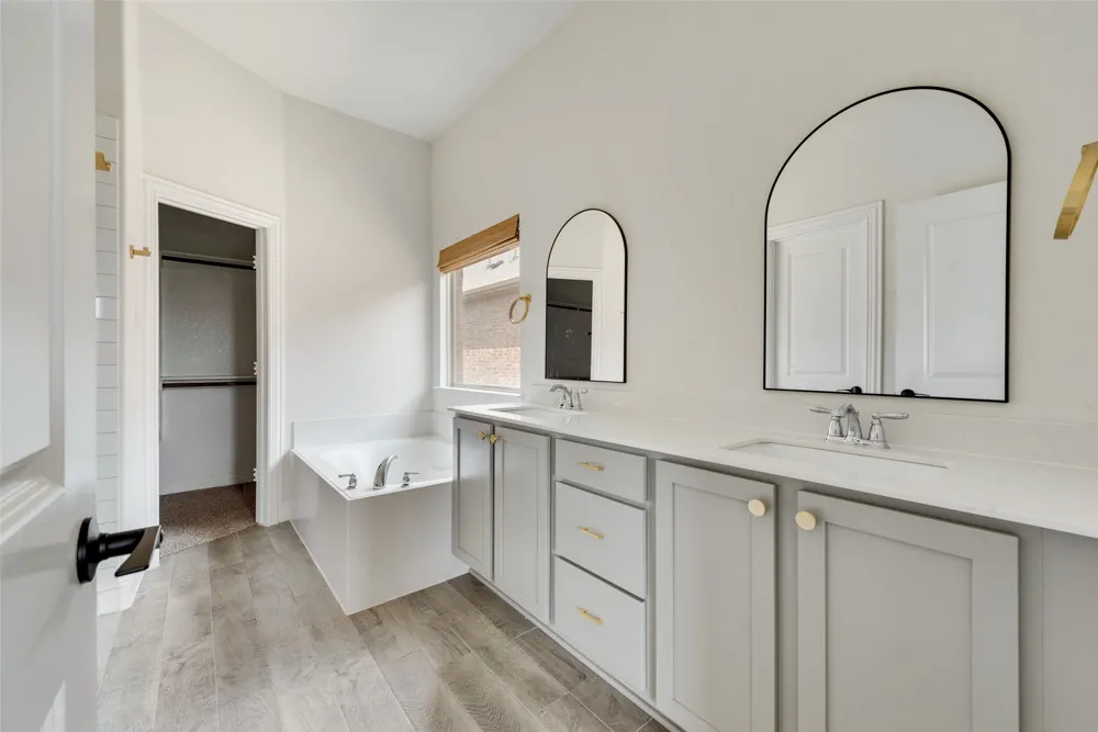 11104 Canyon Mine Drive Aubrey, TX 76227