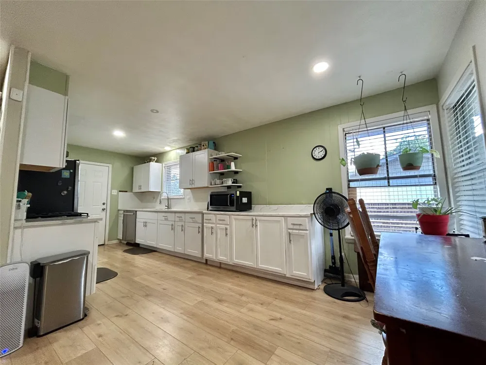 1335 Crestview Drive Denison, TX 75020