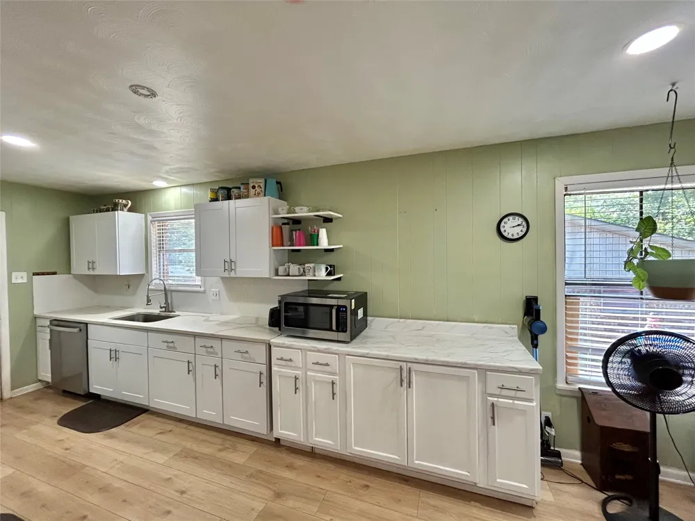 1335 Crestview Drive Denison, TX 75020
