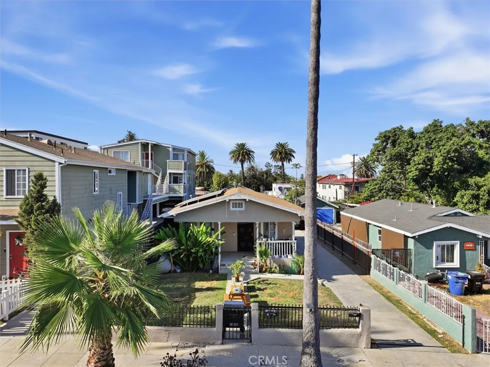 846 W Santa Cruz Los Angeles, CA 90731