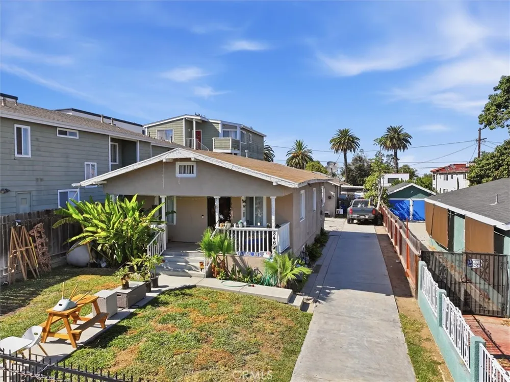 846 W Santa Cruz Los Angeles, CA 90731