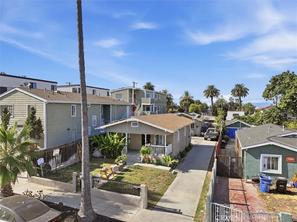 846 W Santa Cruz Los Angeles, CA 90731