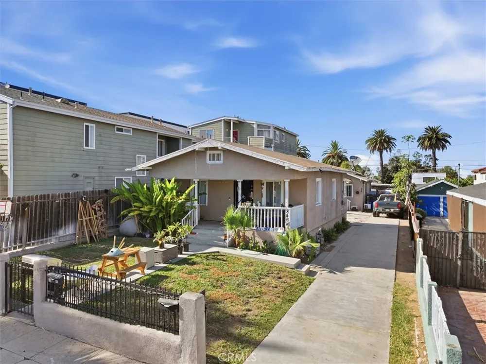 846 W Santa Cruz Los Angeles, CA 90731