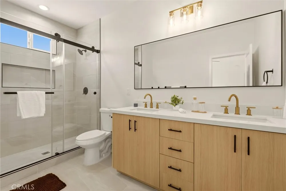 5853 Persepolis Ct. Riverside, CA 92505