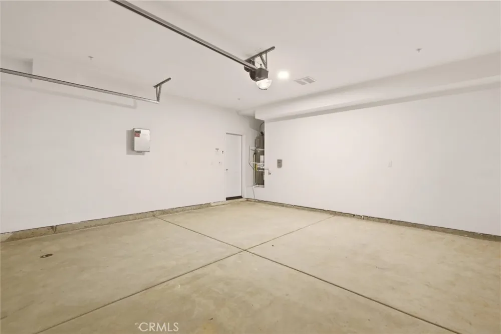 5853 Persepolis Ct. Riverside, CA 92505
