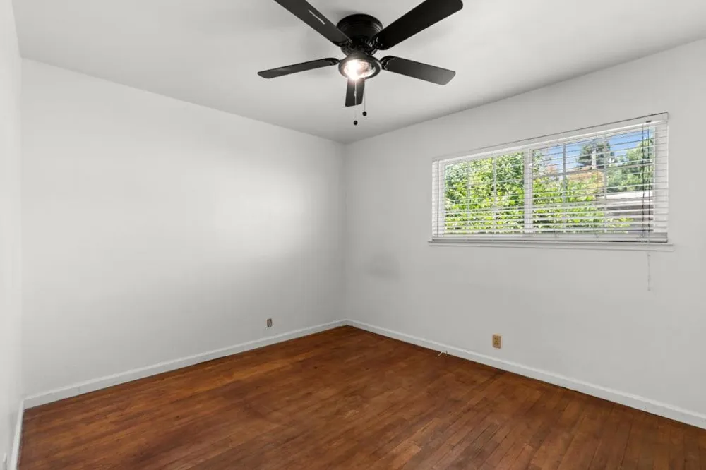 190 W Mckenzie Avenue Stockton, CA 95204