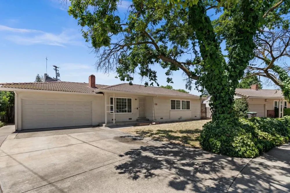 190 W Mckenzie Avenue Stockton, CA 95204