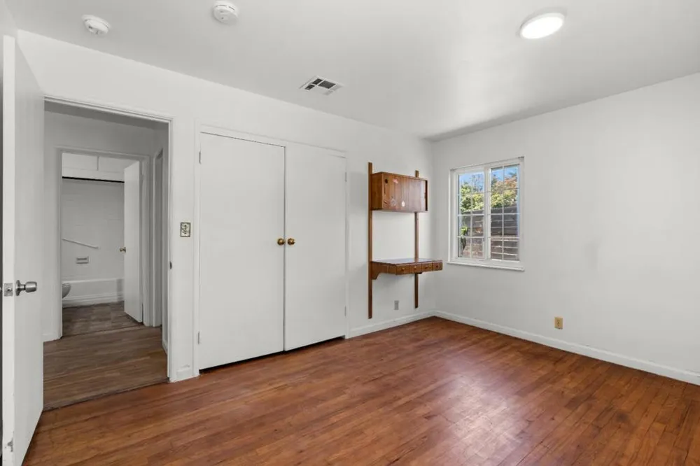 190 W Mckenzie Avenue Stockton, CA 95204
