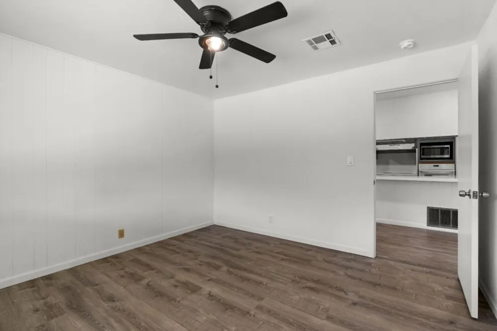 190 W Mckenzie Avenue Stockton, CA 95204