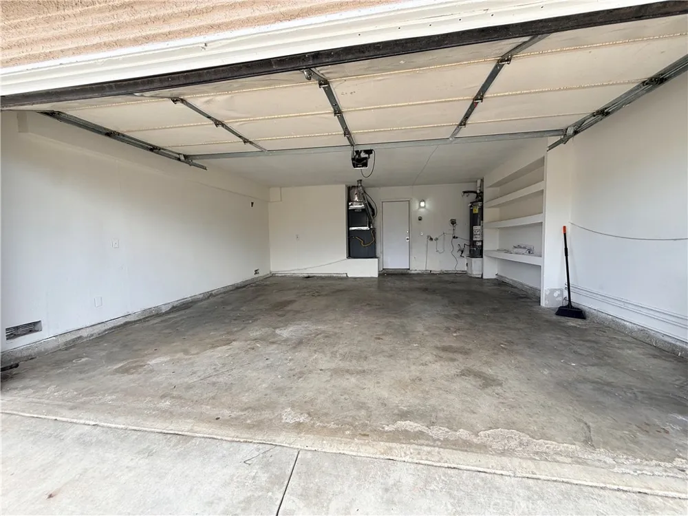 36902 Goldenview Palmdale, CA 93552