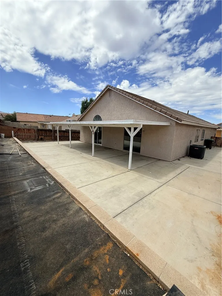 36902 Goldenview Palmdale, CA 93552