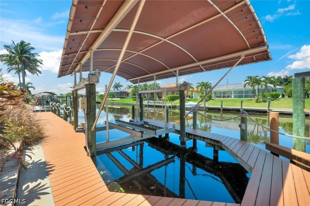 SW 43rd Terrace Cape Coral, FL 33914