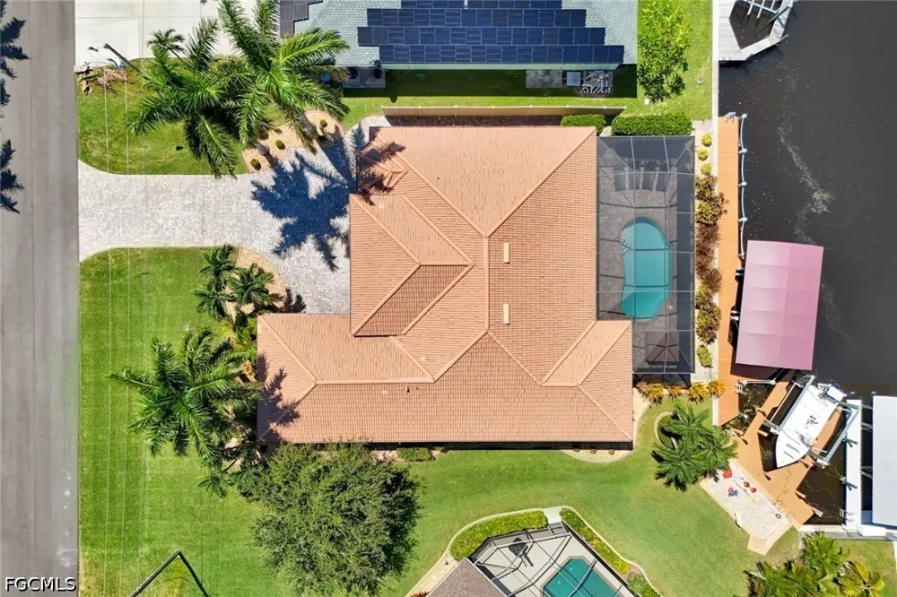 SW 43rd Terrace Cape Coral, FL 33914