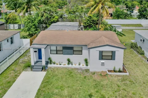 941 NE 155th Ter