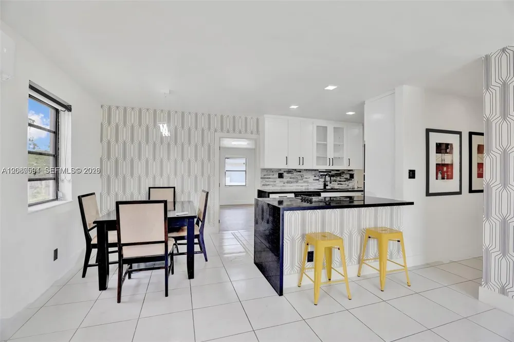 941 NE 155th Ter North Miami Beach, FL 33162