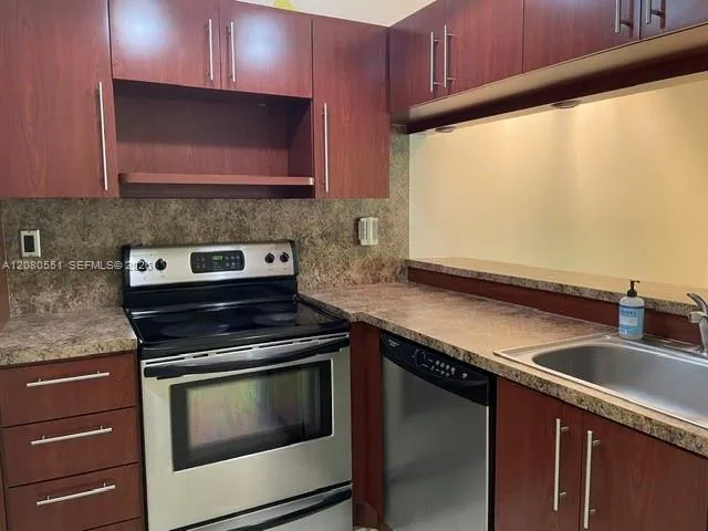 9522 SW 140th Ct #9522 Miami, FL 33186
