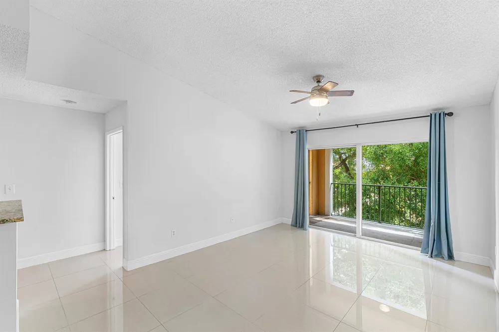 131 YACHT CLUB WAY #307 Hypoluxo, FL 33462
